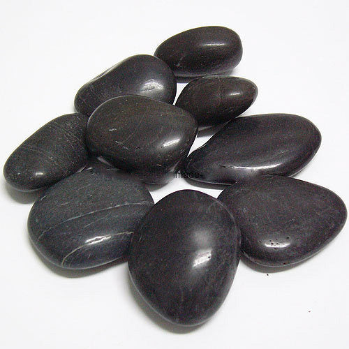 High Polished Black Pebbles 20-25 KG Bag (3-5cm)