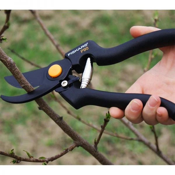 Garden Pro Pruner Fiskars P90
